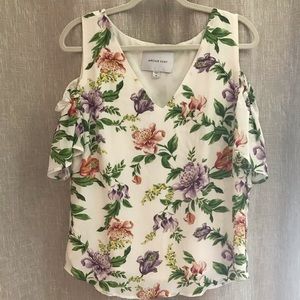 Floral Amour Vert cold shoulder top